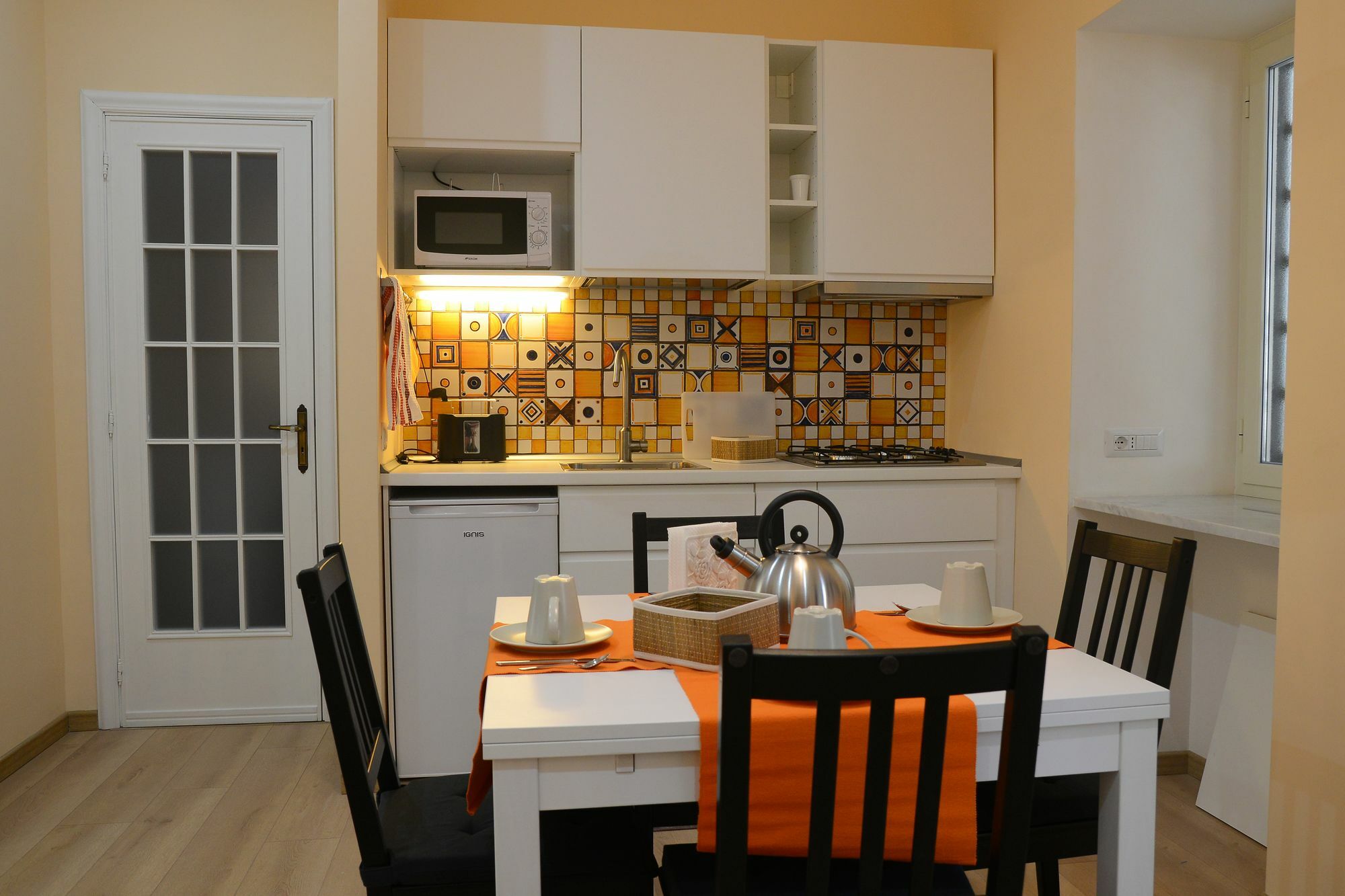 Donnaregina Boutique Apartment Napels Buitenkant foto