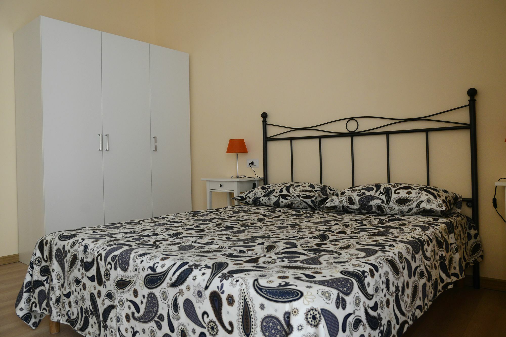 Donnaregina Boutique Apartment Napels Buitenkant foto